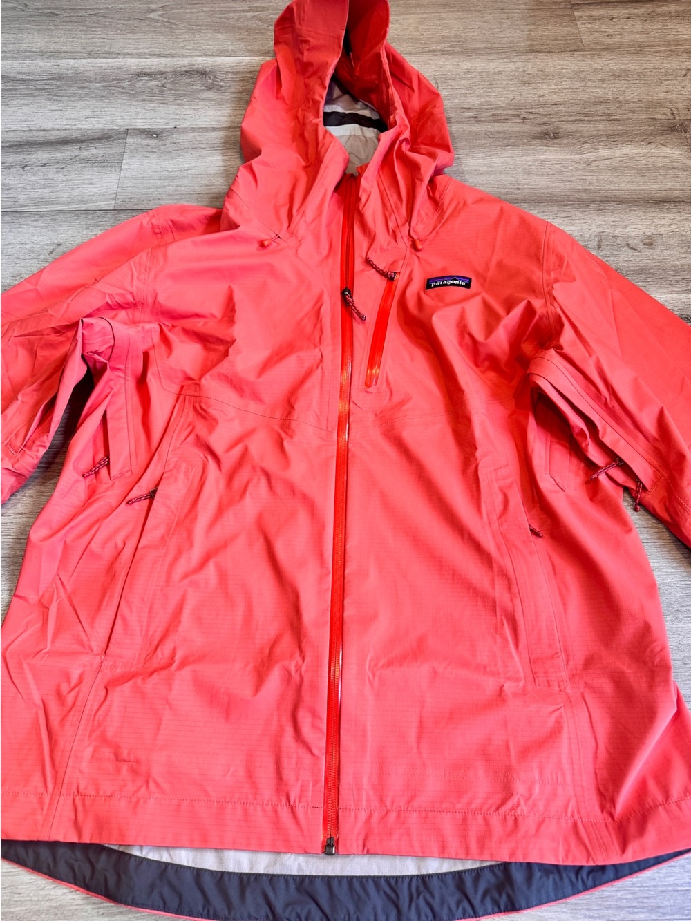 Patagonia Granite Crest Rain Jacket in Pimento Red - Picture 4 of 10